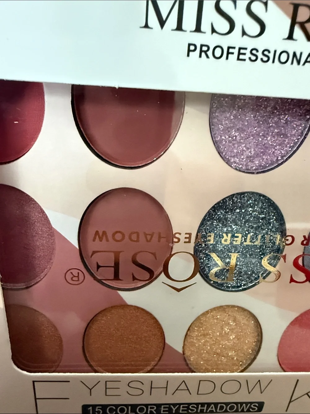 15-Color Eyeshadow Palette - Pink & Metallic Shades
